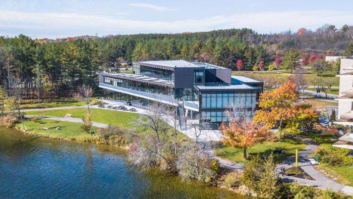 2020 IB Entrance Scholarships At Trent University – Canada
