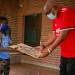 Gov Akeredolu meets young artist, offers him scholarship