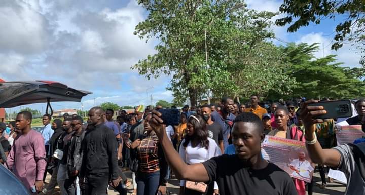 UNIVERSITY OF ILORIN TEACHING HOSPITAL (UITH’s ) JOINT HEALTH WORKERS BEGIN INDEFINITE STRIKE